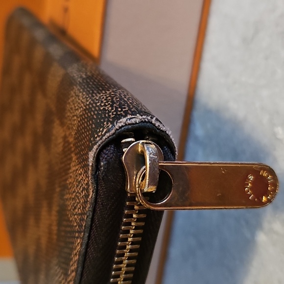 💯AUTHENTIC💯 LOUIS VUITTON DAMIER Ebene Zippy Organizer Wallet - Picture 9 of 10